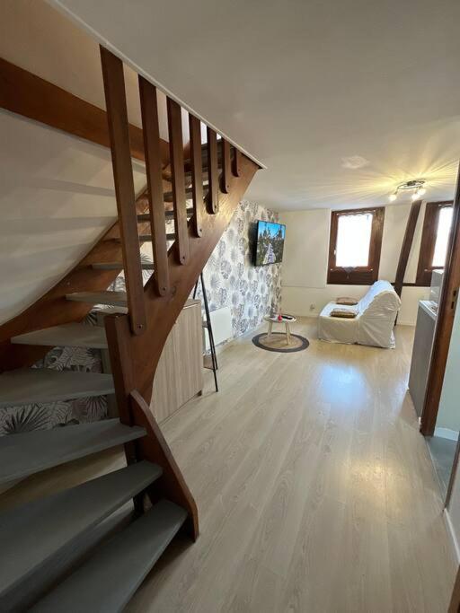 Magnifique Duplex Tout Confort Beauvais Exterior foto