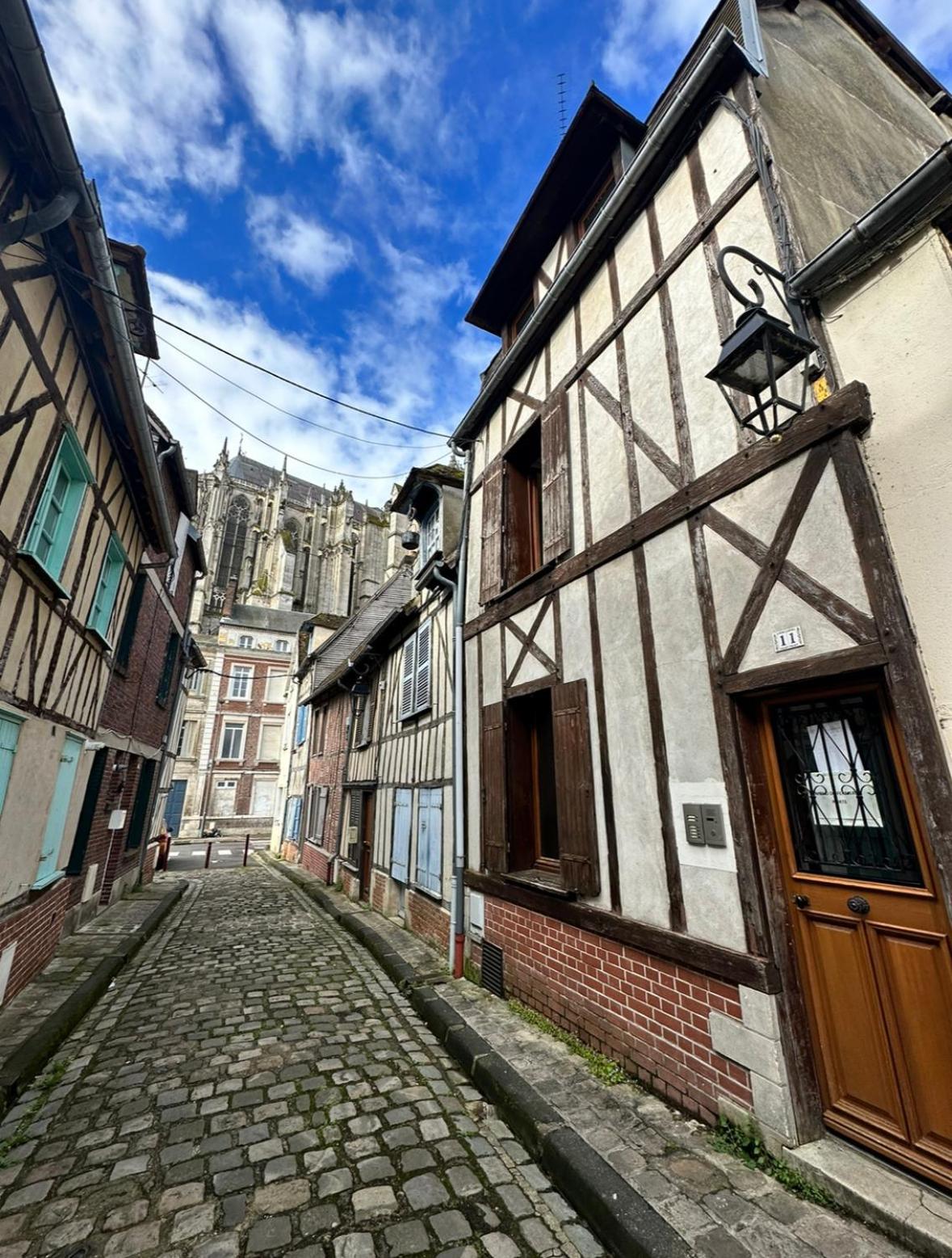 Magnifique Duplex Tout Confort Beauvais Exterior foto